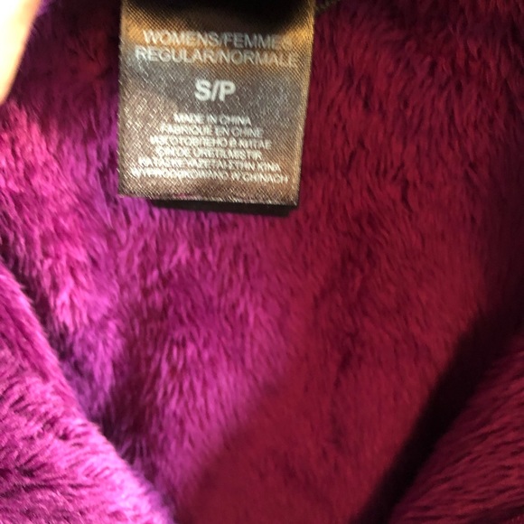 Purple North Face jacket - Picture 3 of 4